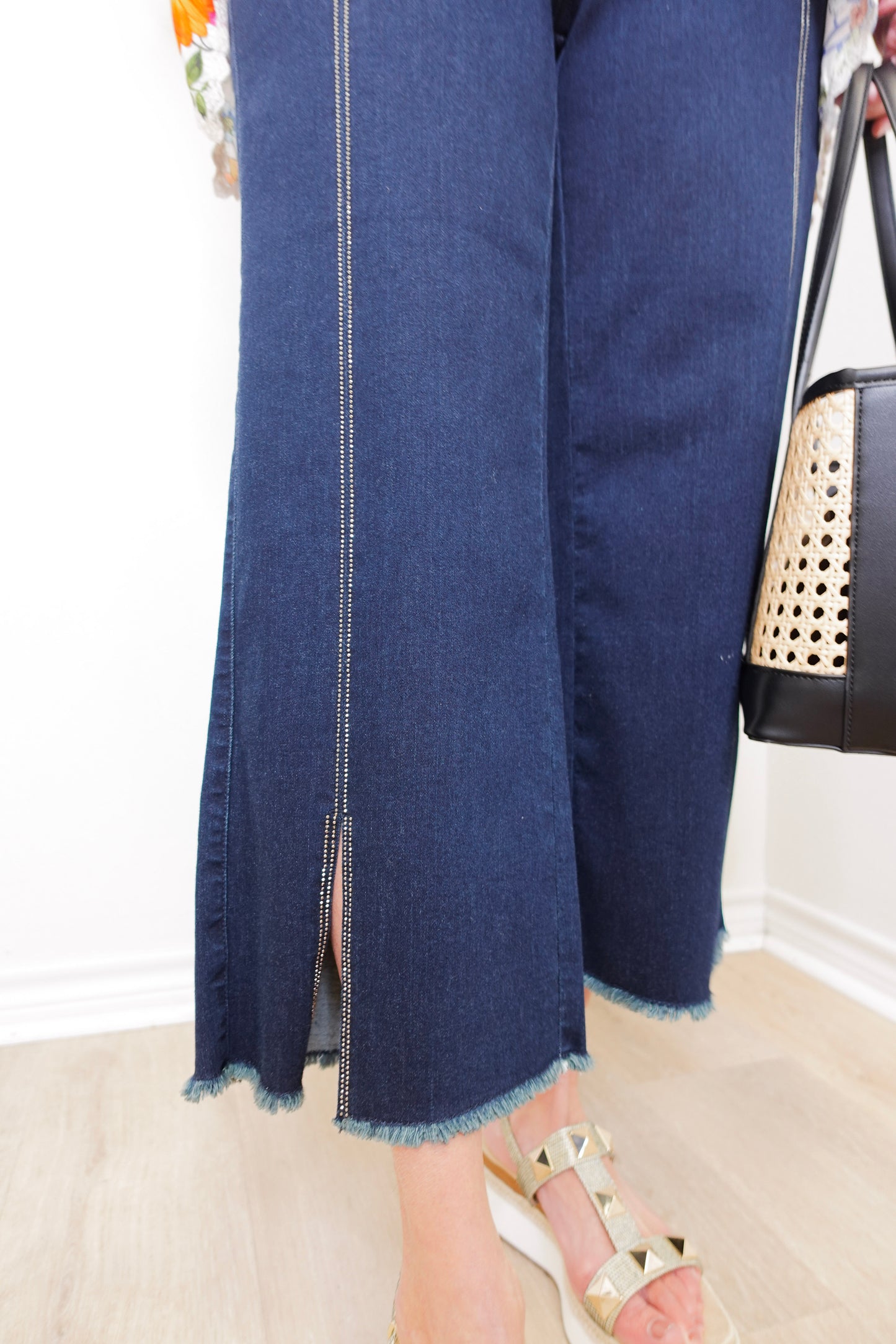 HIGH WAISTED CROPPED TROUSER JEAN