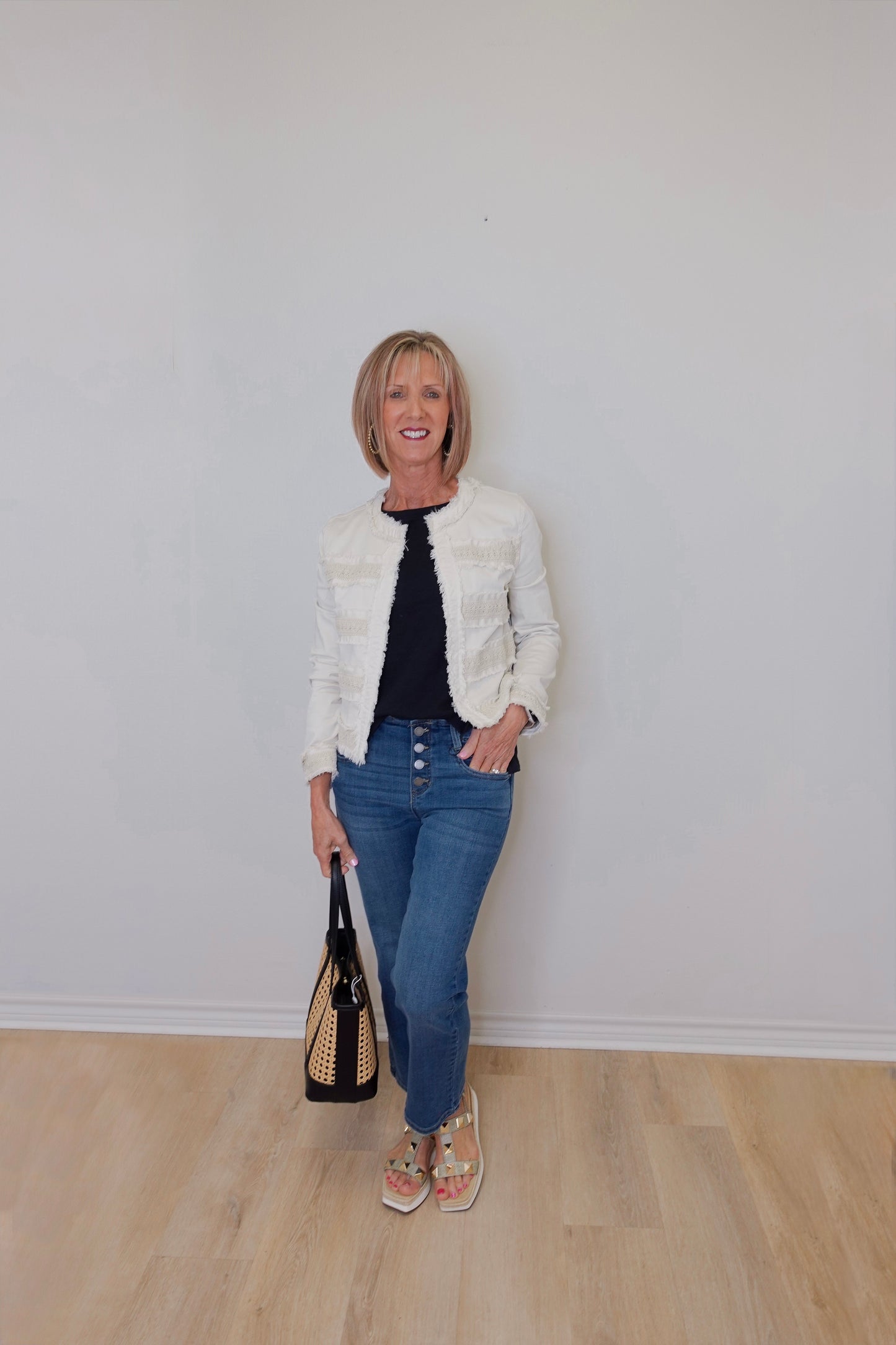 COLLARLESS JACKET W/ FRAY & LACE