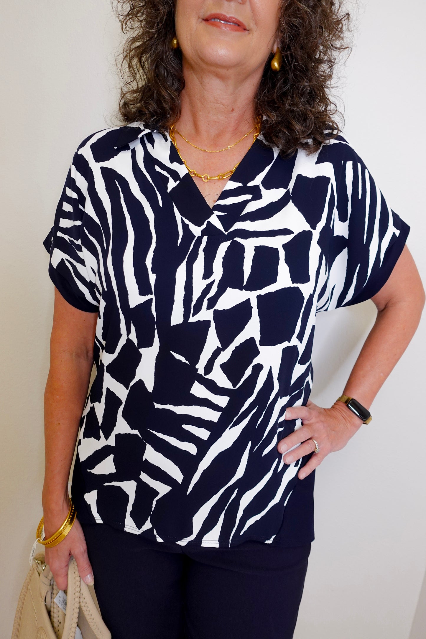V-NECK ABSTRACT BLOUSE