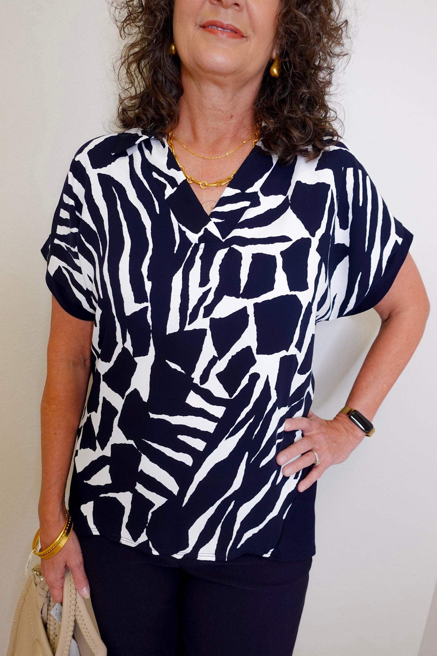 V-NECK ABSTRACT BLOUSE