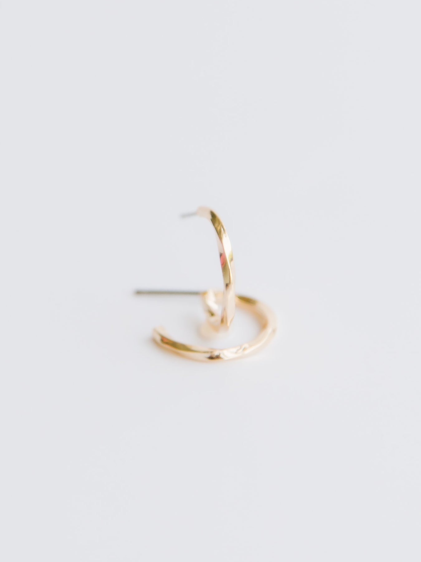 MM SMALL GOLDEN HOOPS