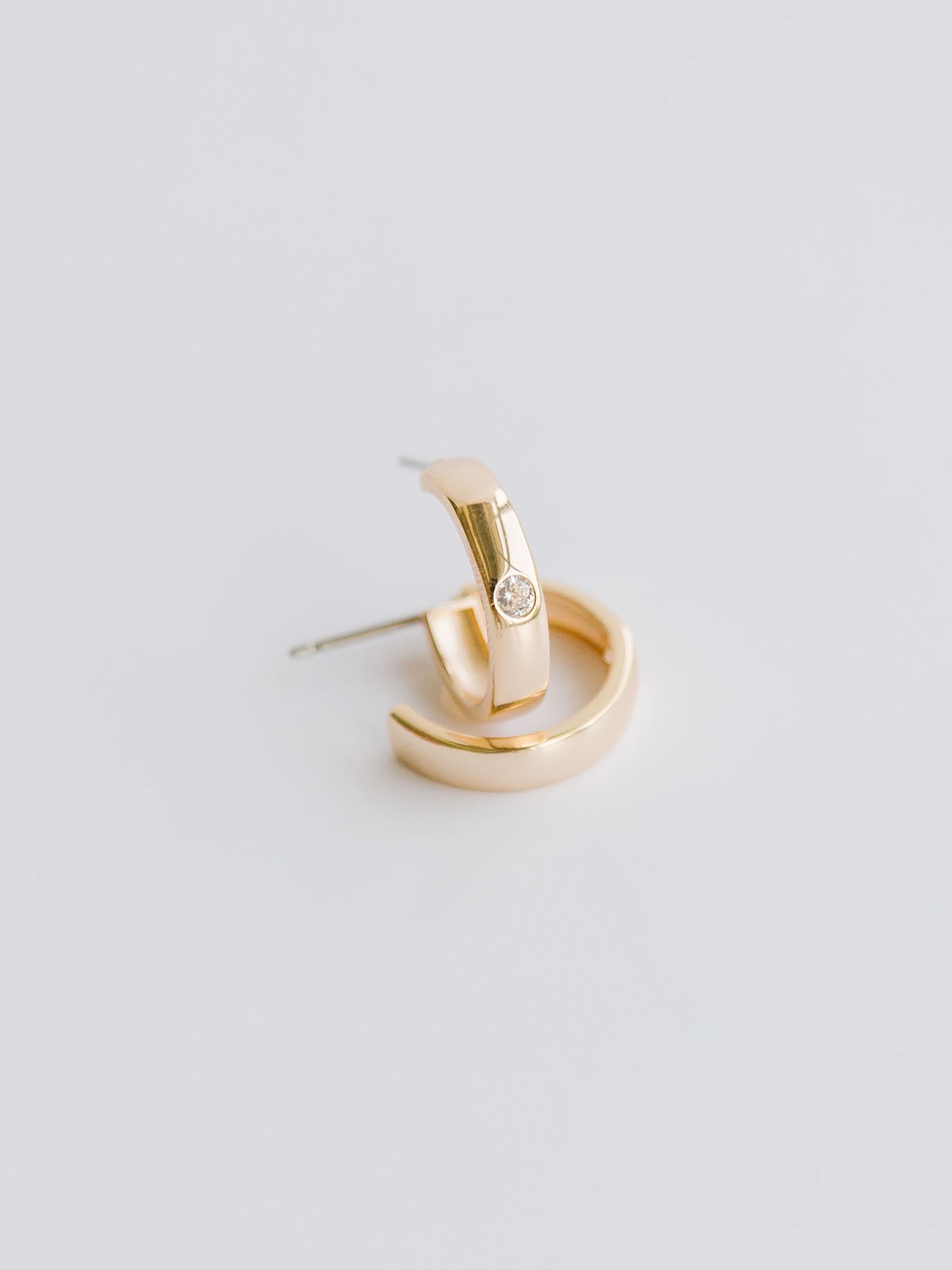 MM SMALL GOLDEN HOOPS