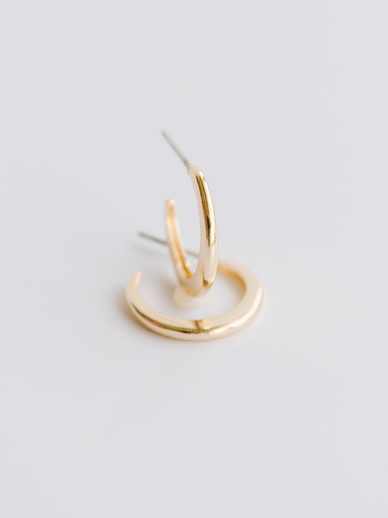MM SMALL GOLDEN HOOPS