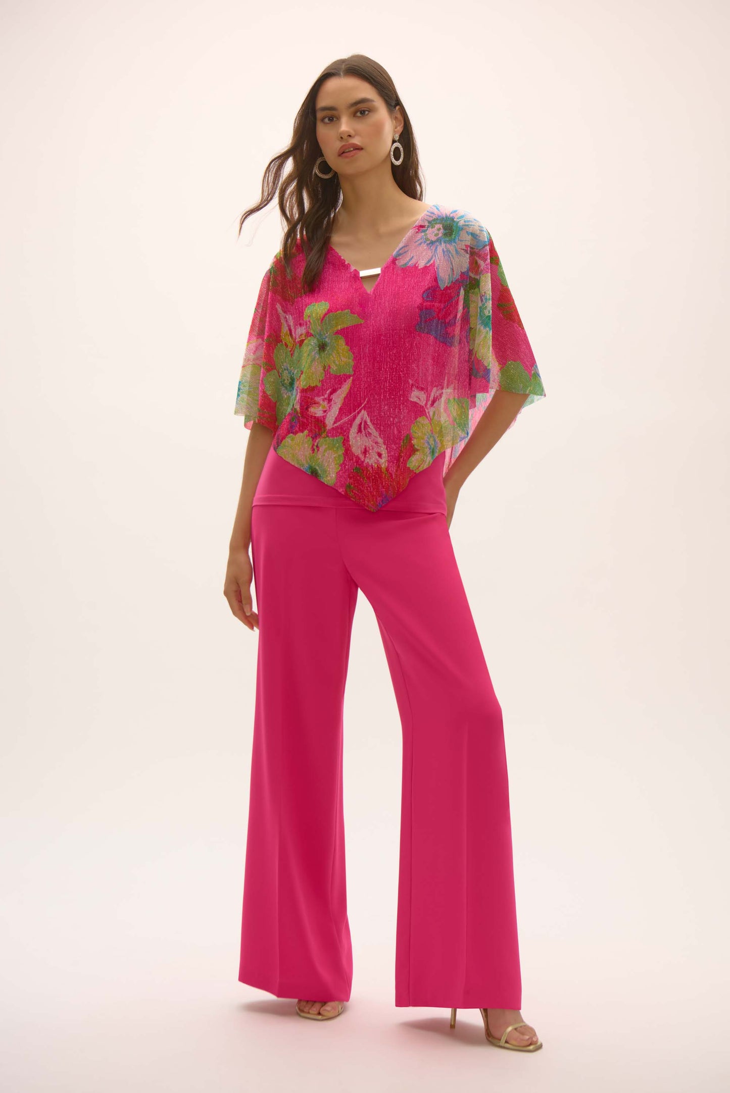 Floral V-Neck Pullover
