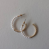 MM MEDIUM GOLDEN HOOPS