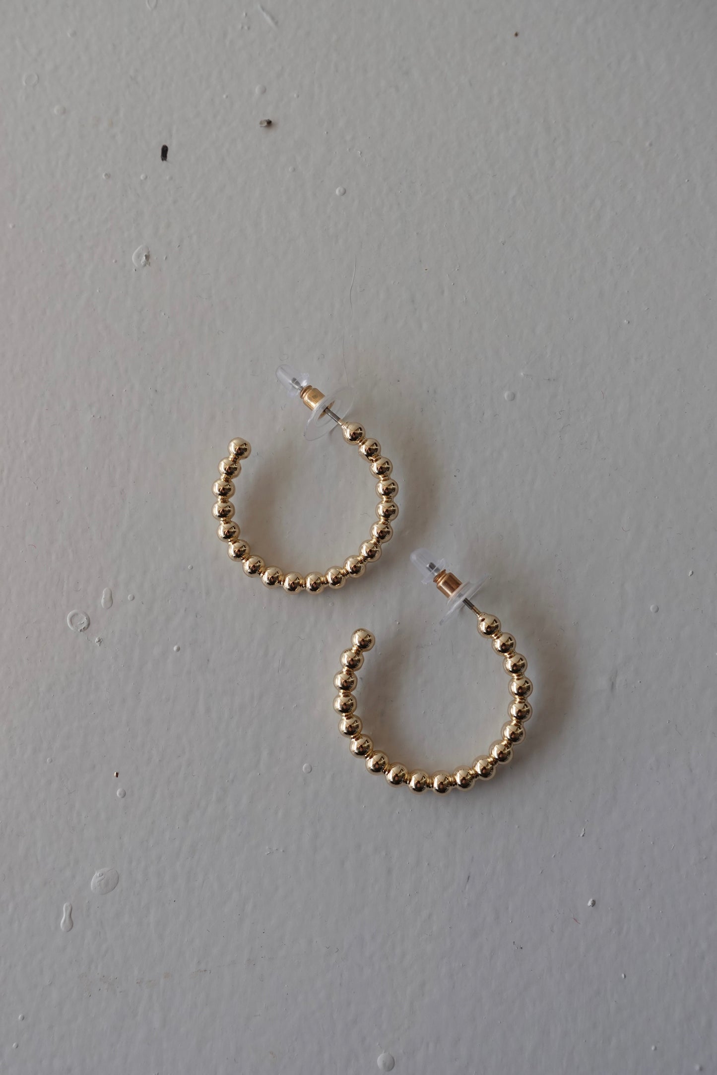 MM MEDIUM GOLDEN HOOPS