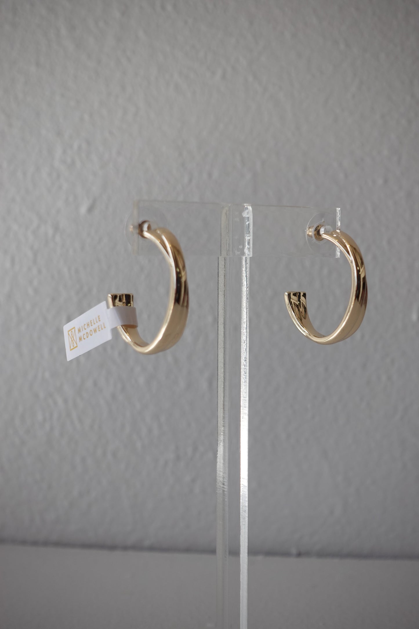 MM MEDIUM GOLDEN HOOPS