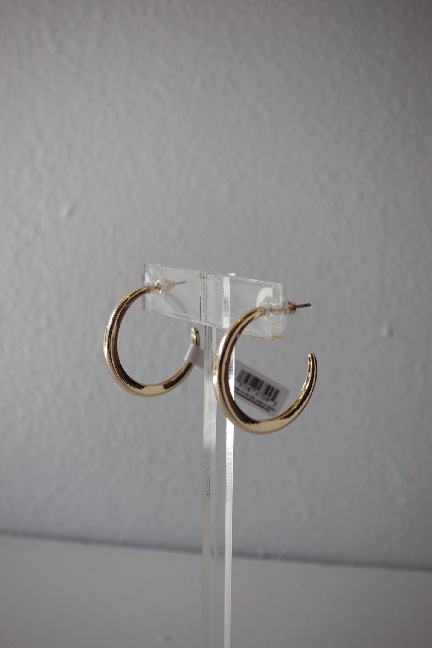 MM MEDIUM GOLDEN HOOPS