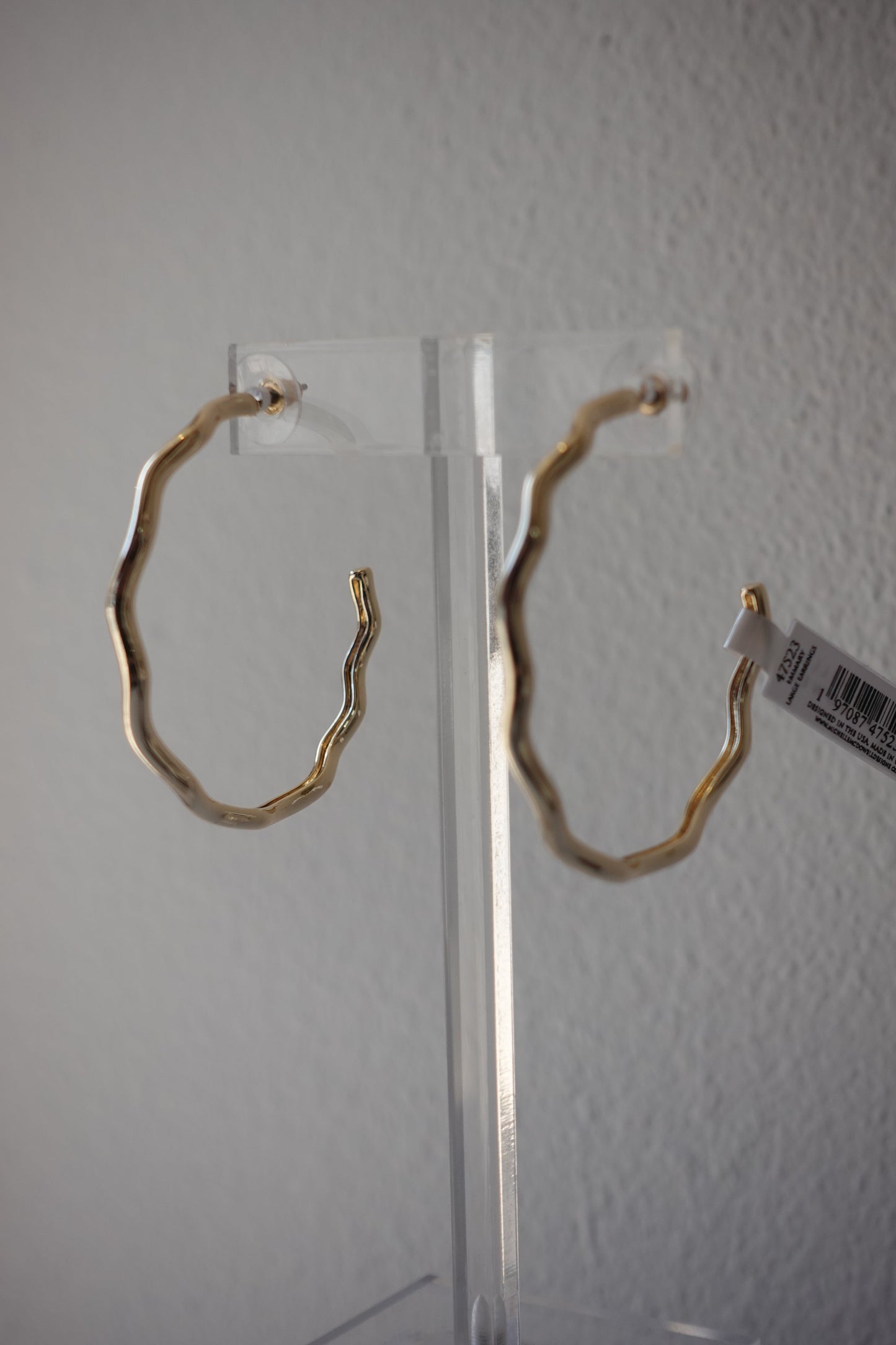MM LARGE GOLDEN HOOPS