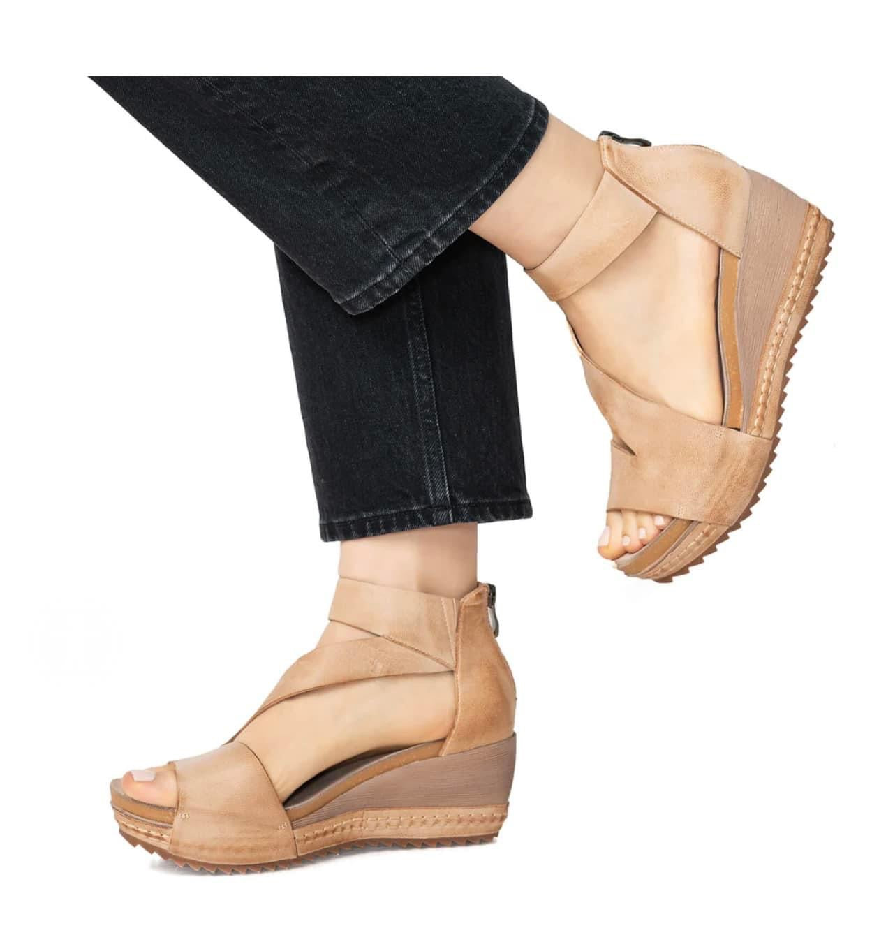 DAVI LEATHER WEDGE - TresChicTexas