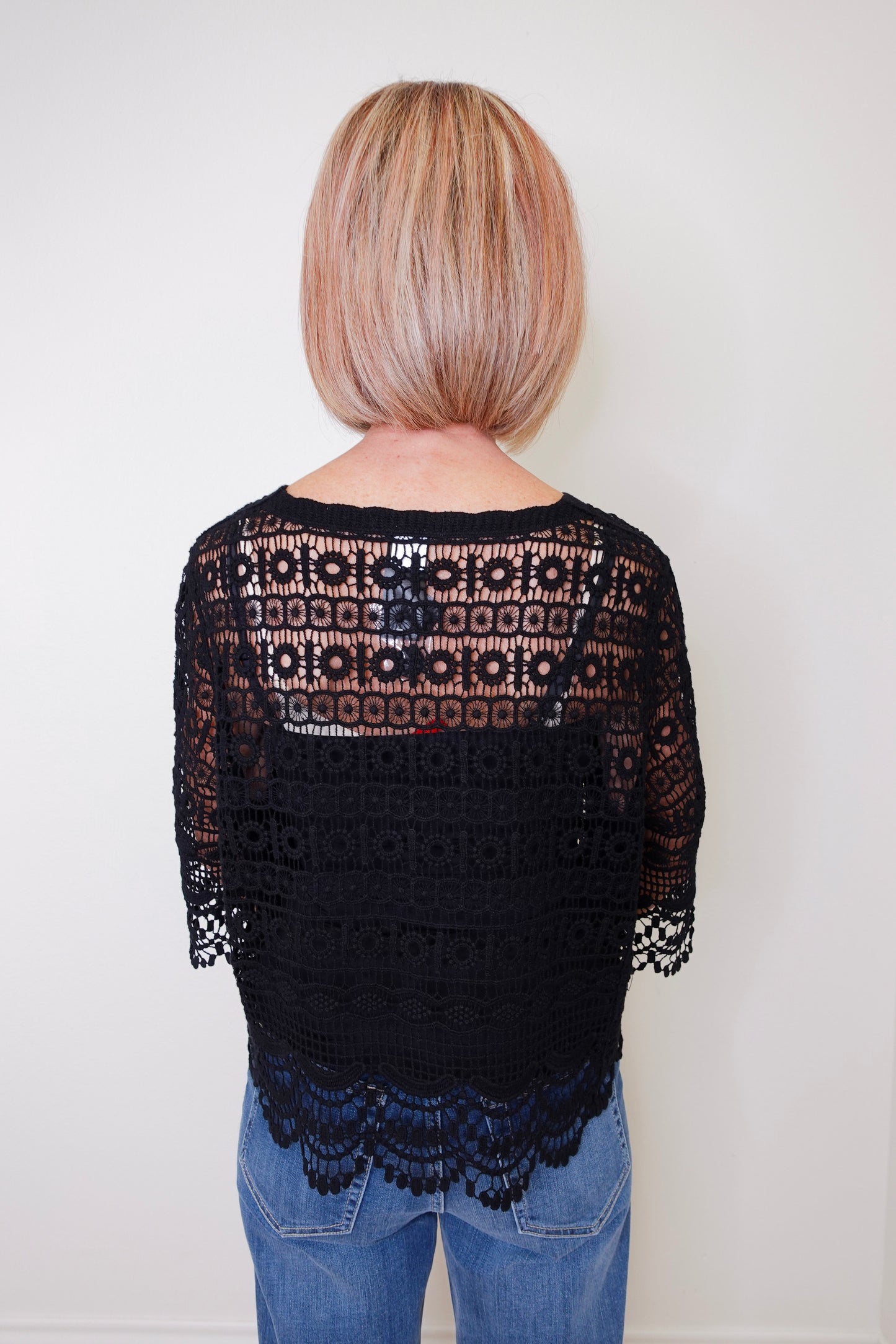 SHORT SLEEVE LACE BOLERO