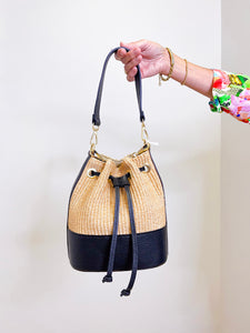 RAFFIA LEATHER BUCKET BAG