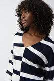 STRIPED V-NECK PULLOVER