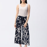 SCOOP NECK SLEEVELESS CAMI