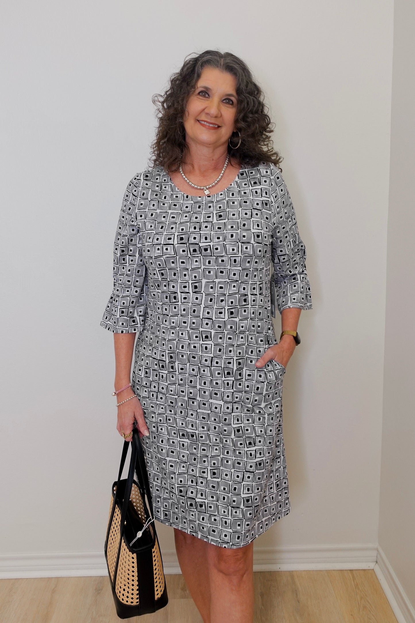 CORE TRAVEL CUBISM CITY DRESS