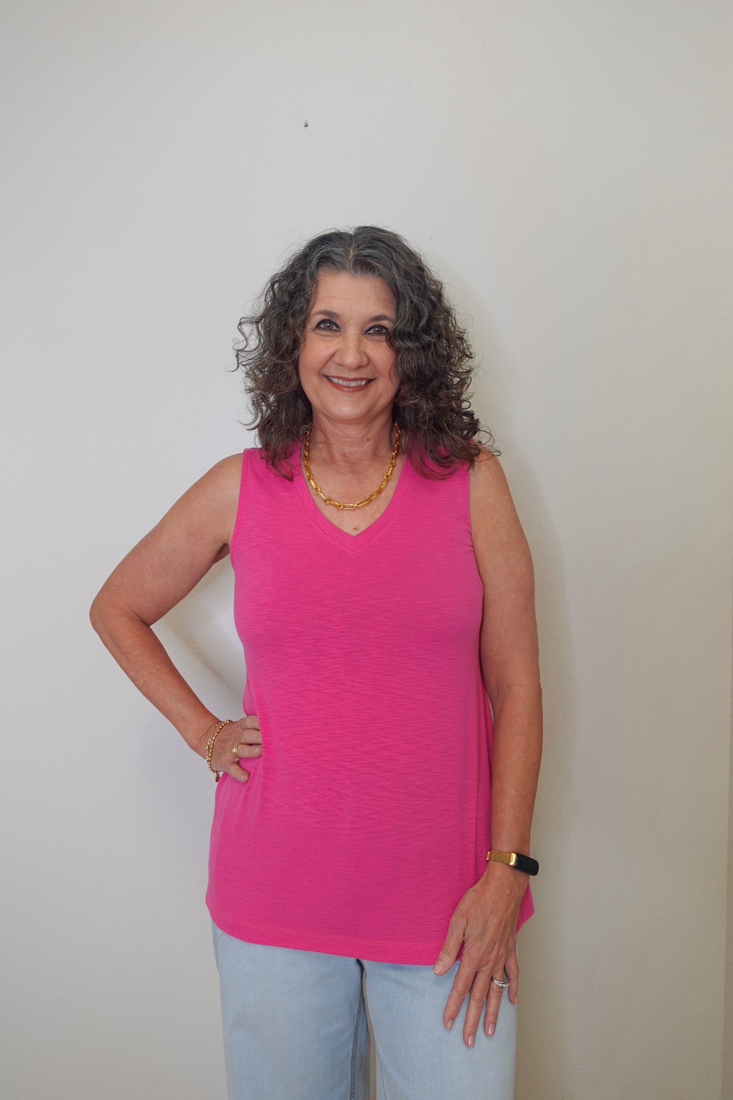 V-NECK TANK TOP W/SIDE OPEN