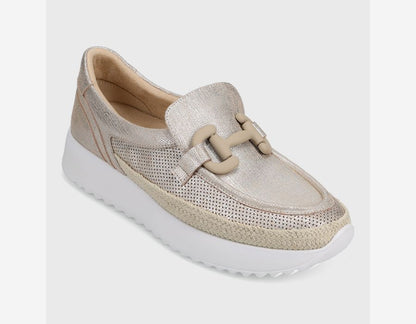 QUENTA ATHLEISURE SHOE