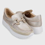 QUENTA ATHLEISURE SHOE