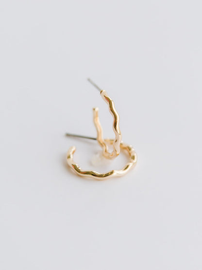 MM SMALL GOLDEN HOOPS
