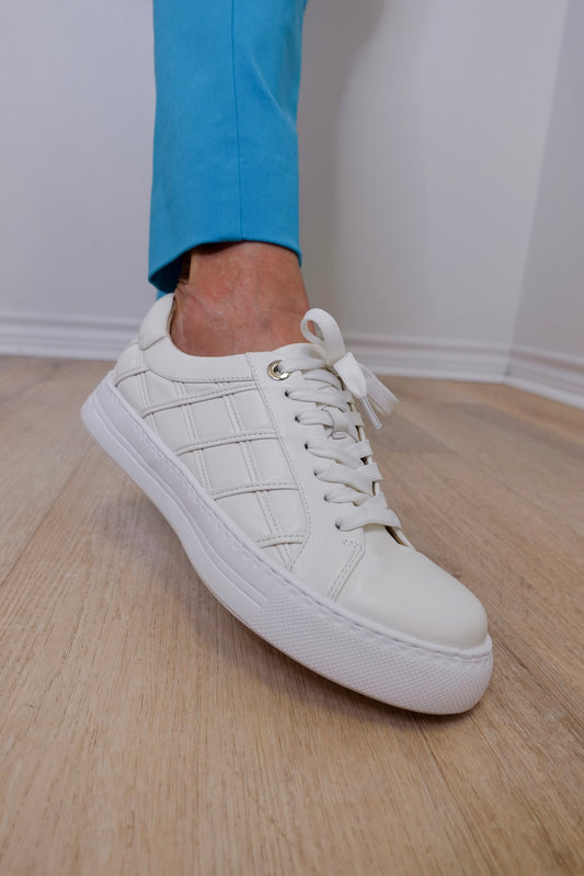 YASHI LEATHER TENNIS SHOE