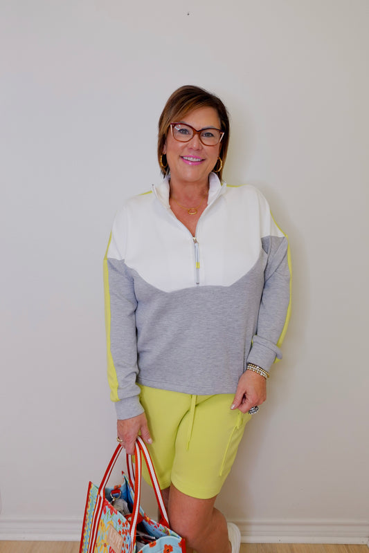 L/S COLOR BLOCK MOCK NECK TOP