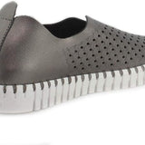 TULIP SLIP - ON SHOE
