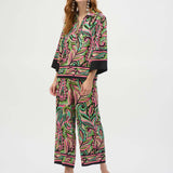 Floral V-Neck Buttoned Top
