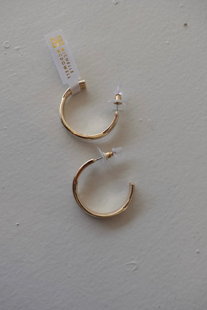 MM MEDIUM GOLDEN HOOPS