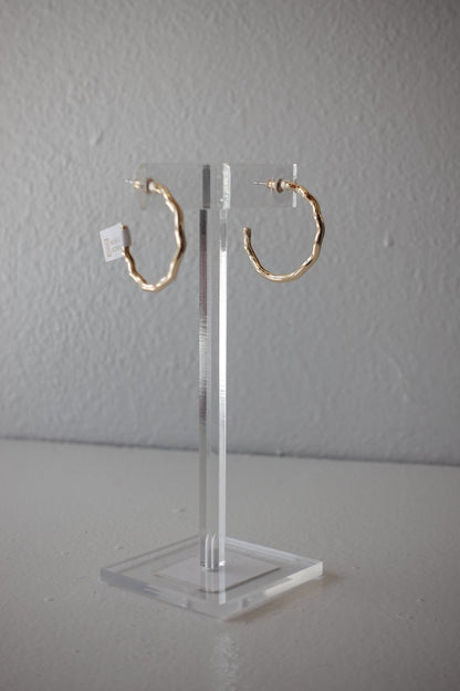 MM MEDIUM GOLDEN HOOPS