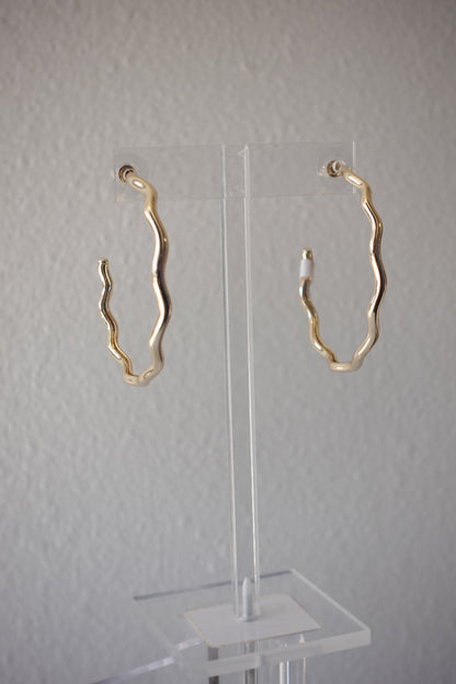 MM LARGE GOLDEN HOOPS