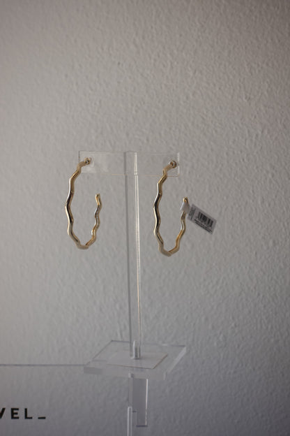 MM LARGE GOLDEN HOOPS