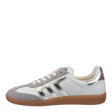 Cloud Vintage Tennis Shoe