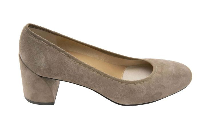CAMILA SUEDE PUMP - TresChicTexas
