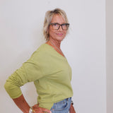 L/S Flatlock V-Neck Top