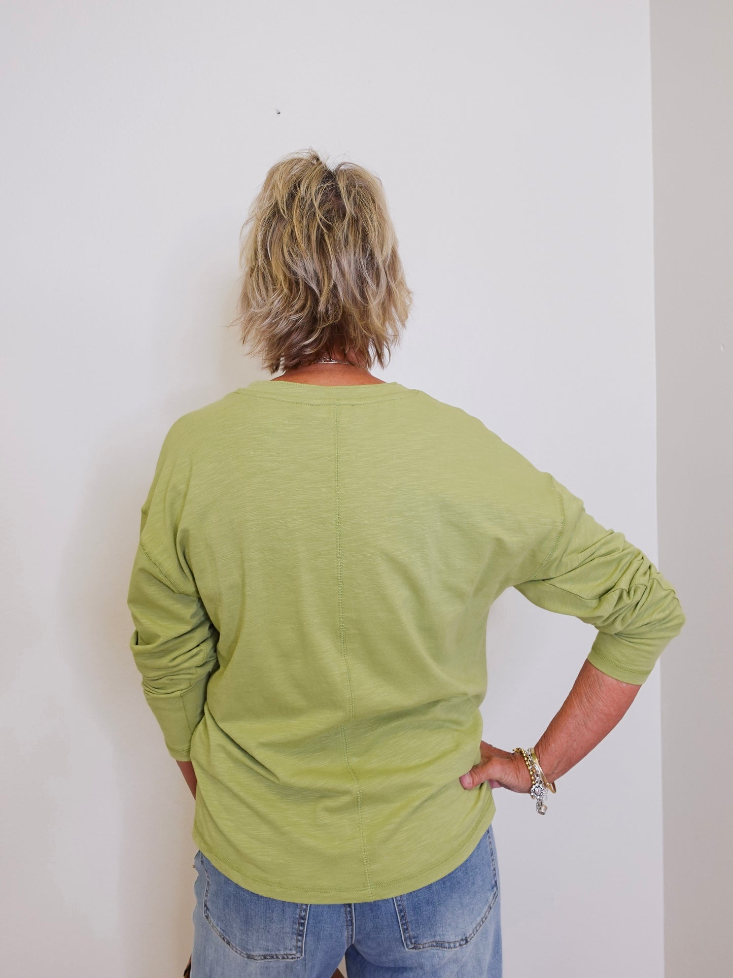 L/S Flatlock V-Neck Top